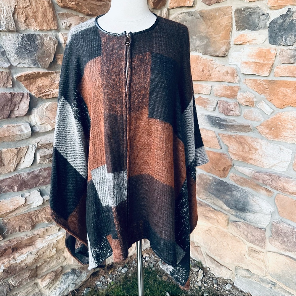 Apt 9 Color-block Poncho